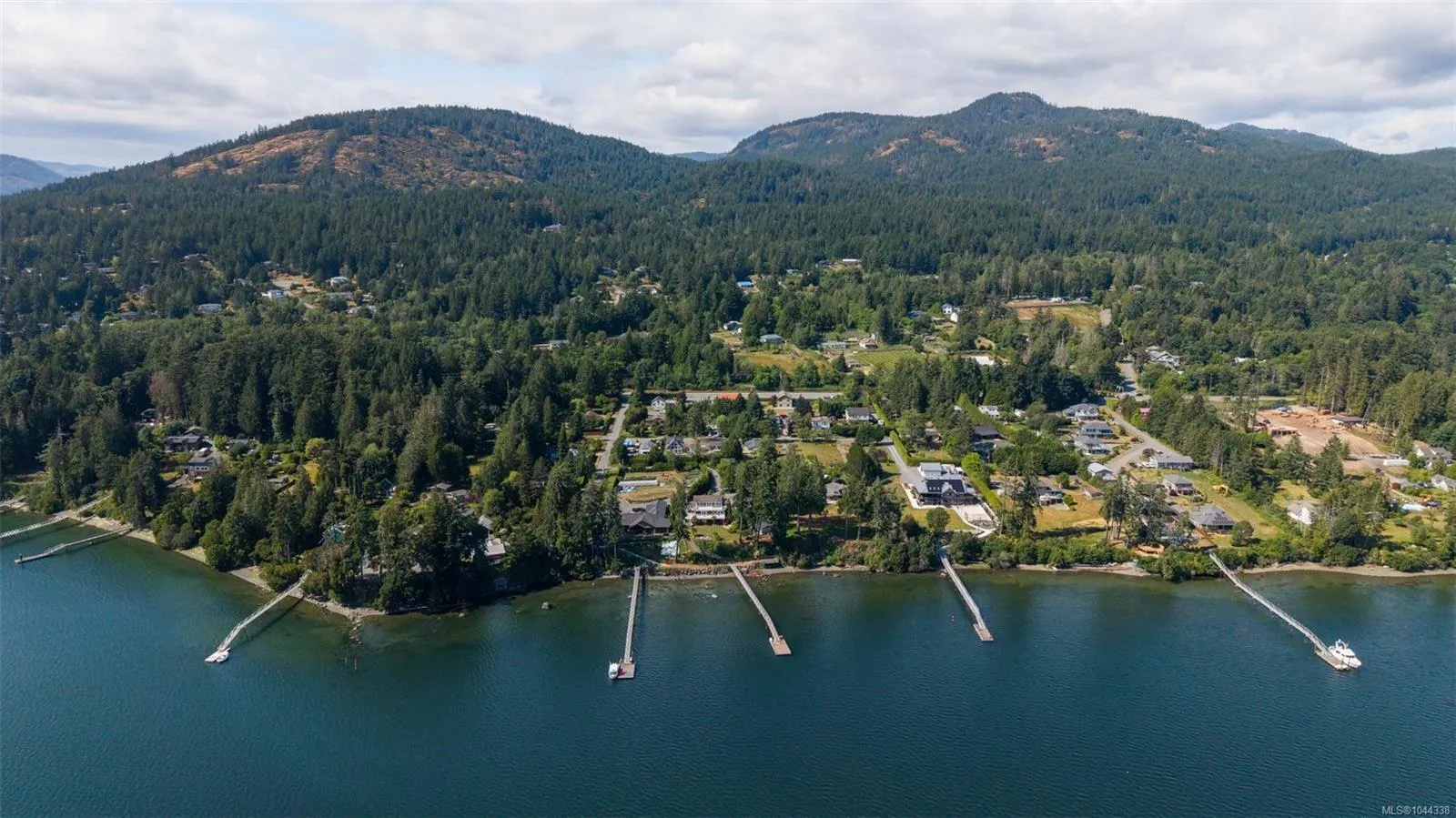5723 Sooke Rd