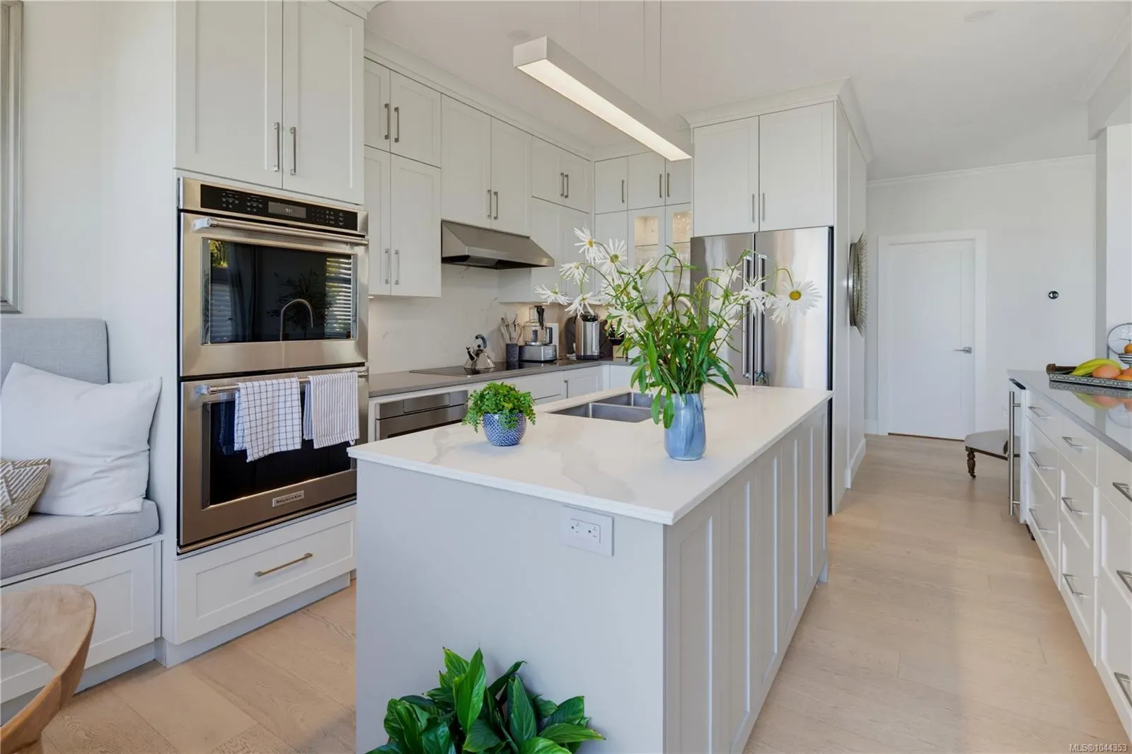 4771 Cordova Bay Rd