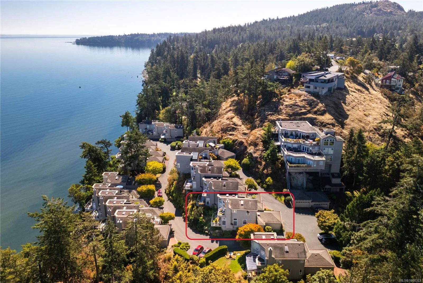4771 Cordova Bay Rd