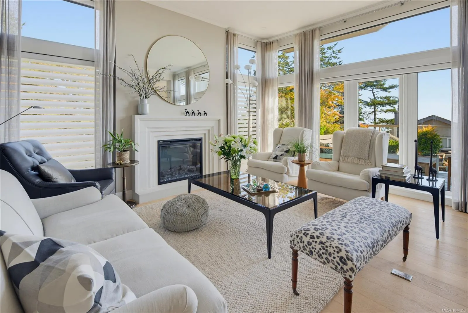 4771 Cordova Bay Rd