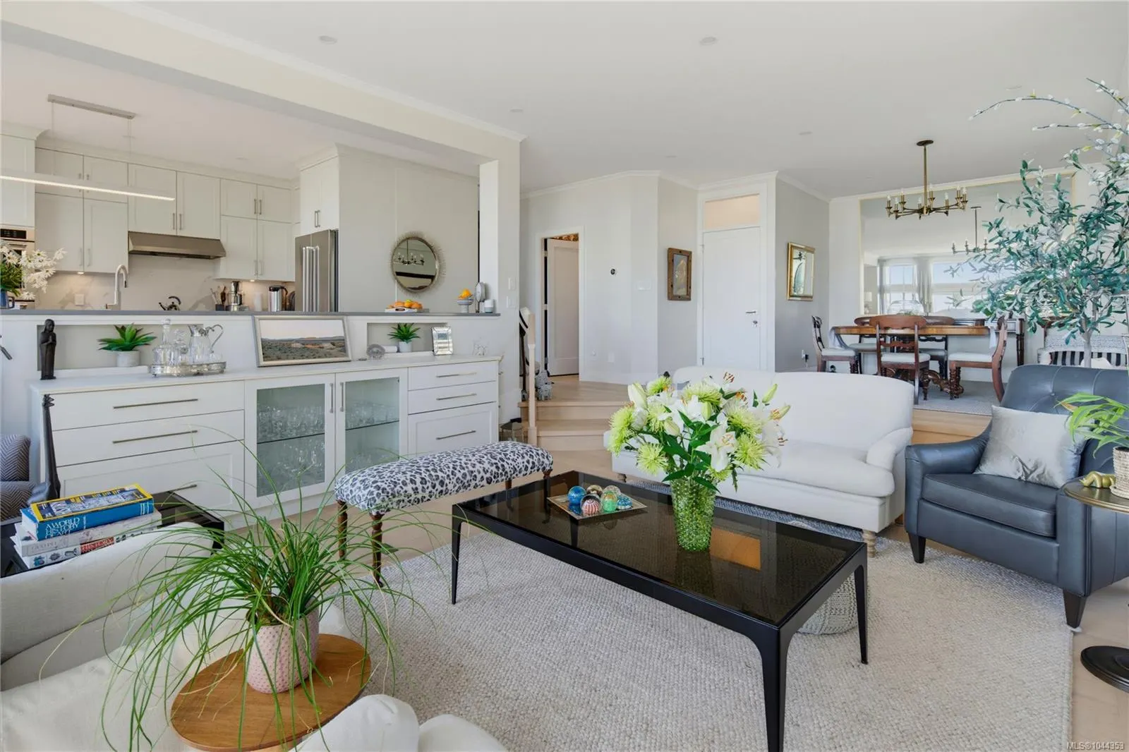 4771 Cordova Bay Rd