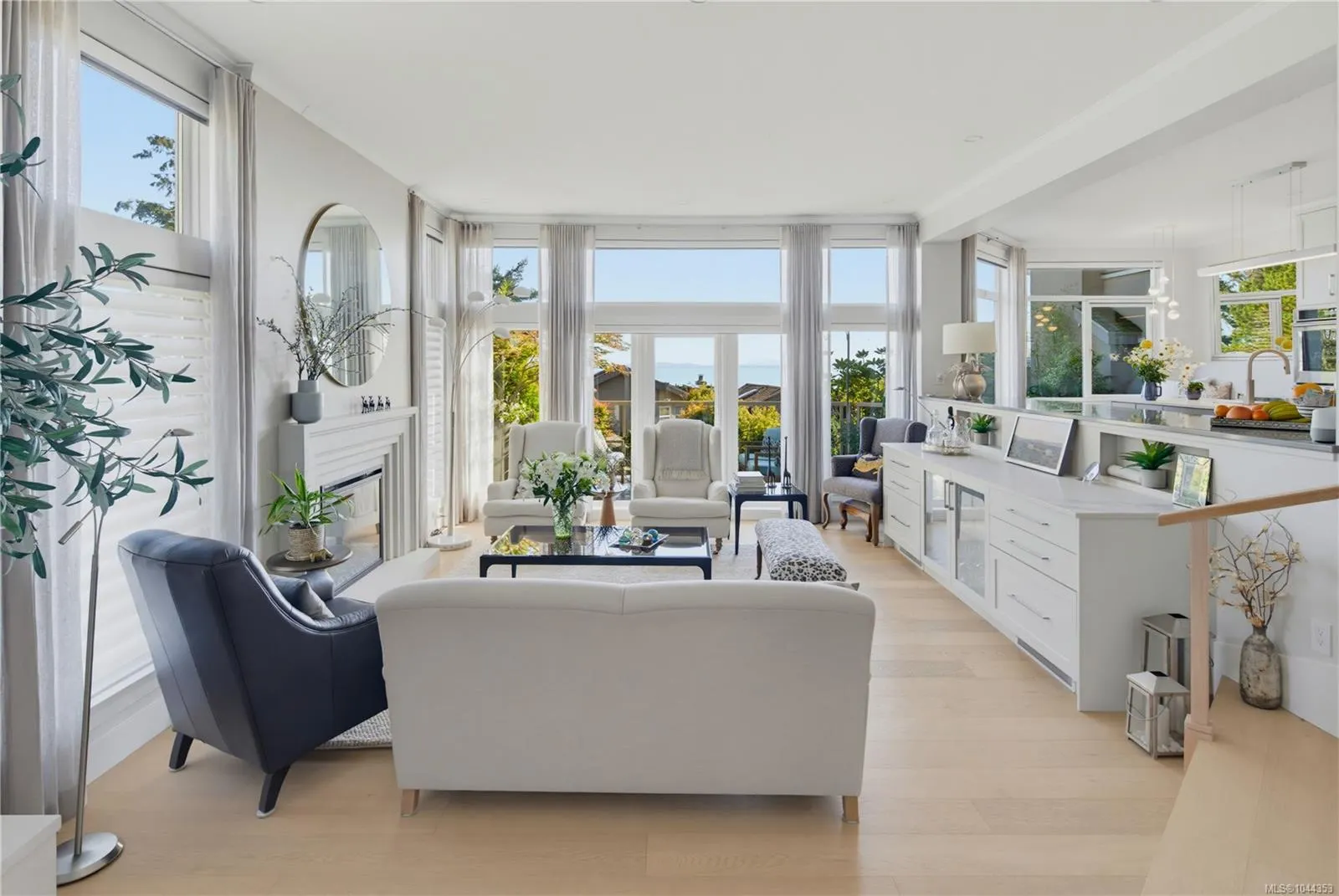 4771 Cordova Bay Rd