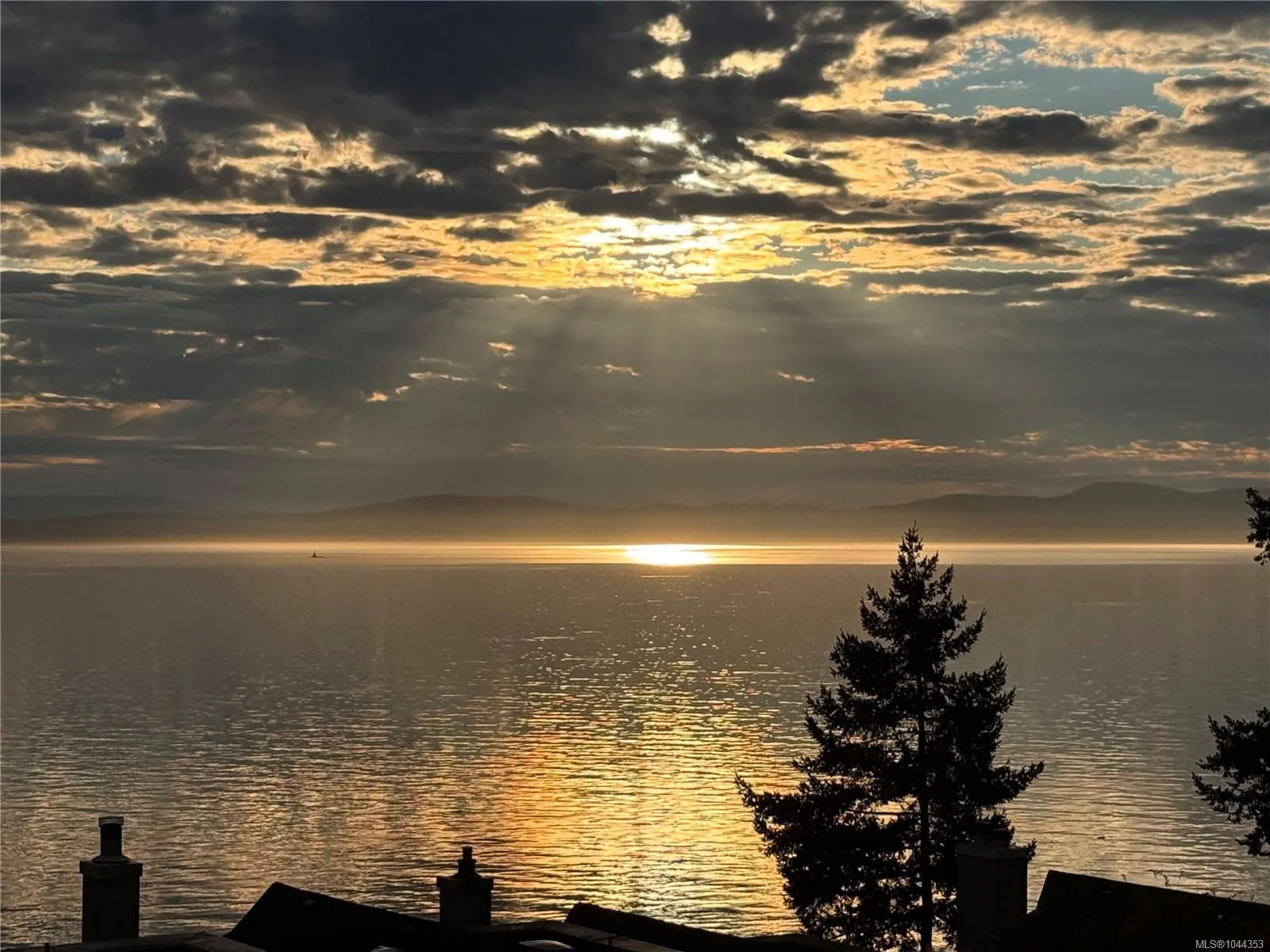 4771 Cordova Bay Rd