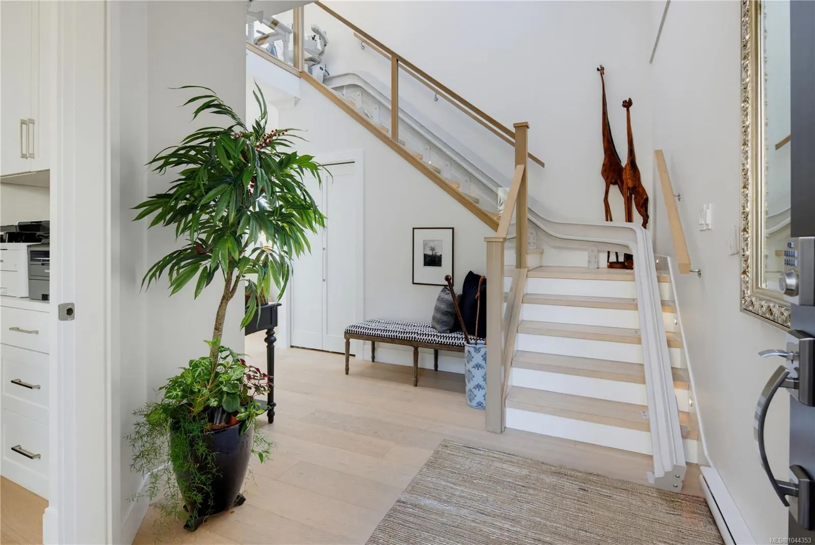 4771 Cordova Bay Rd