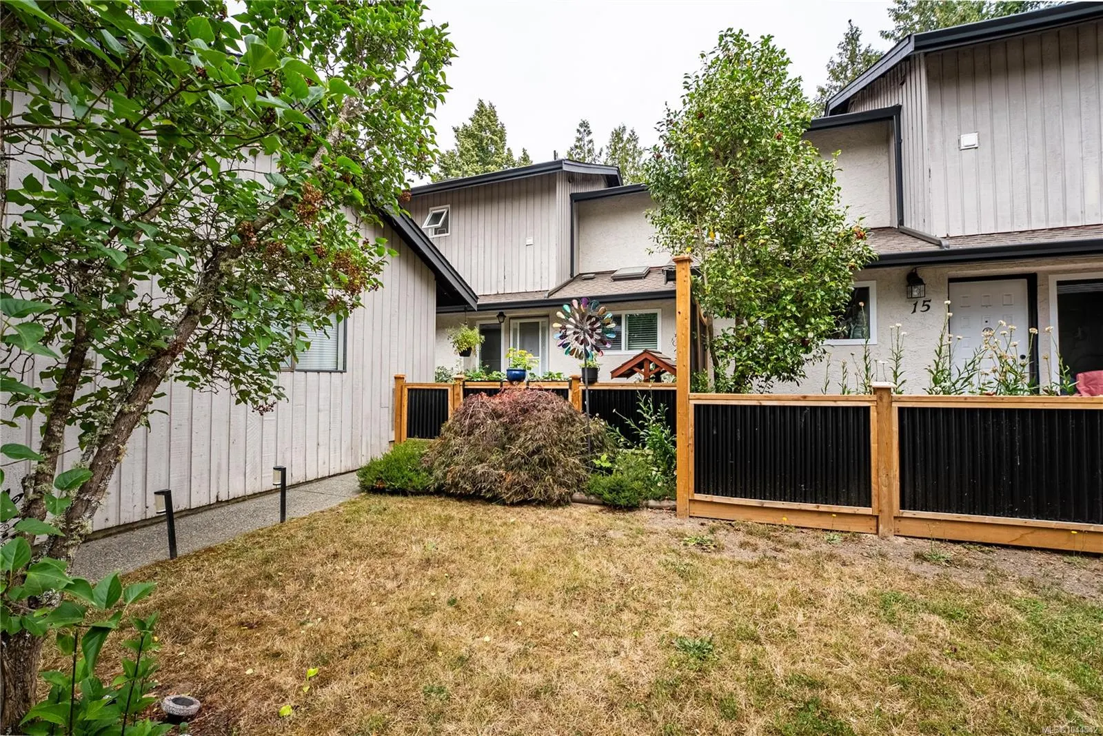 1184 Clarke Rd