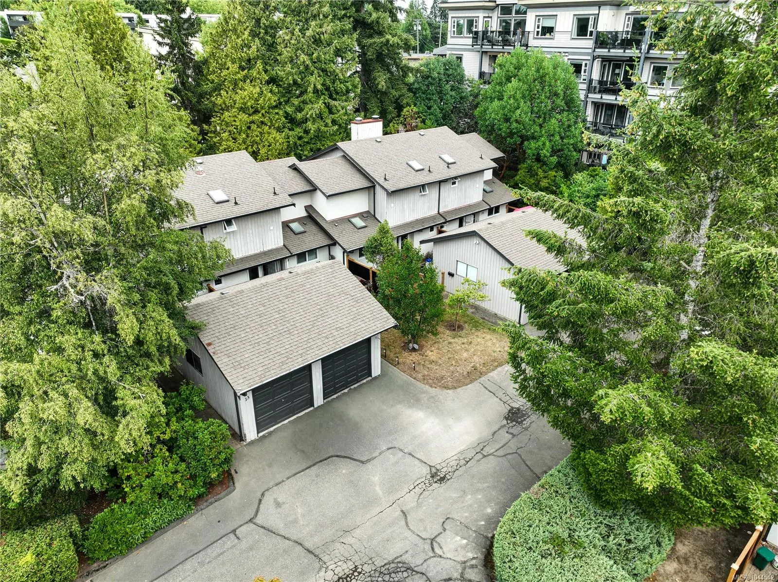 1184 Clarke Rd