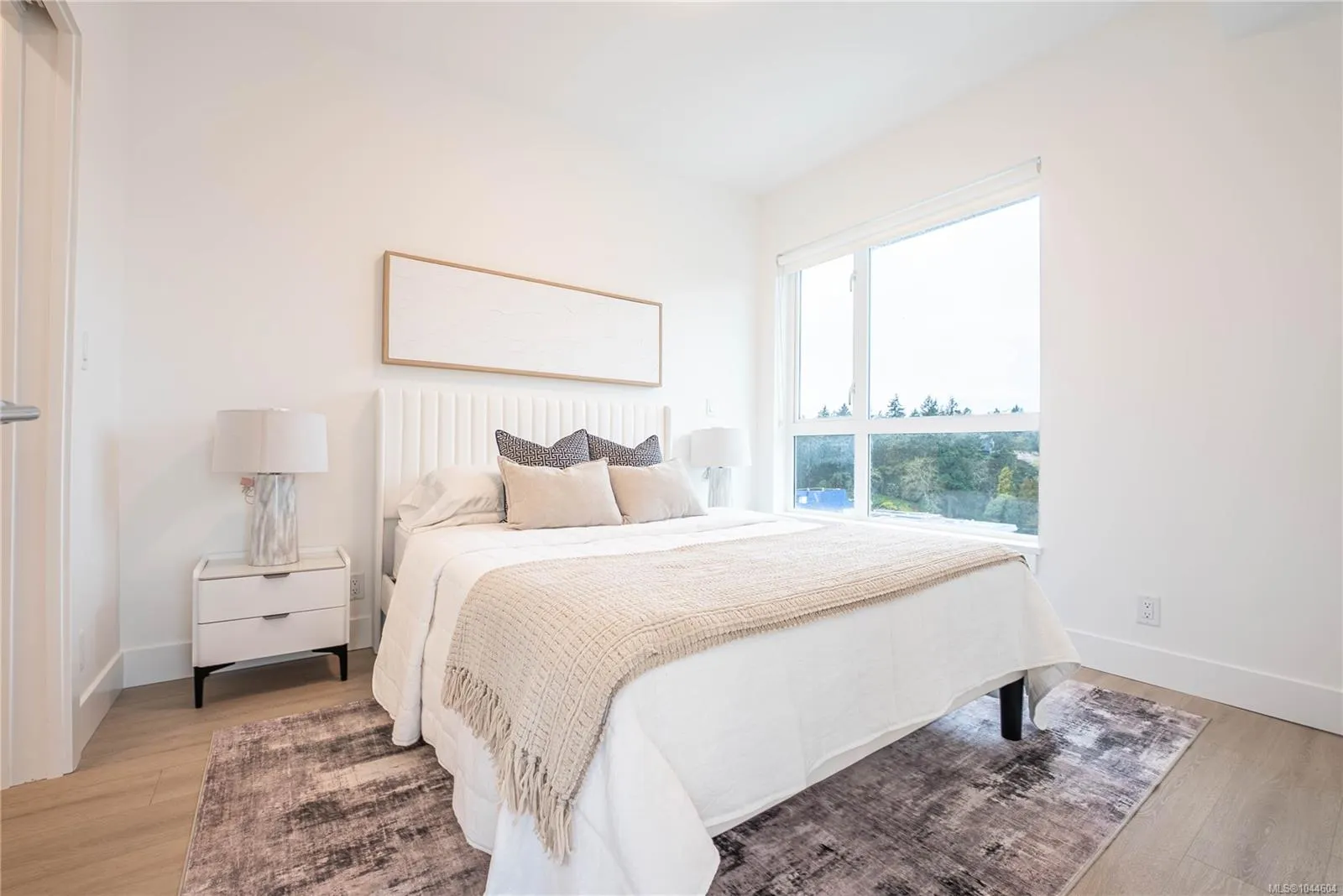 258 Helmcken Rd
