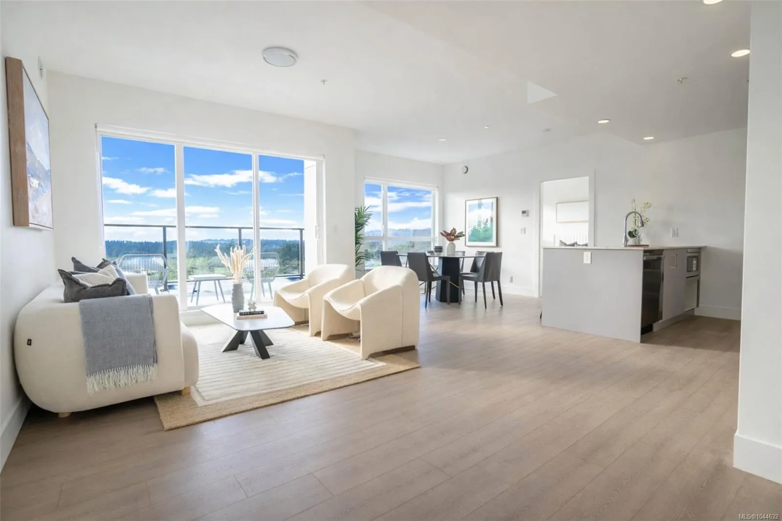 258 Helmcken Rd