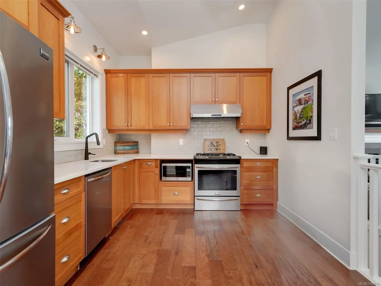 125 Hilltop Cres