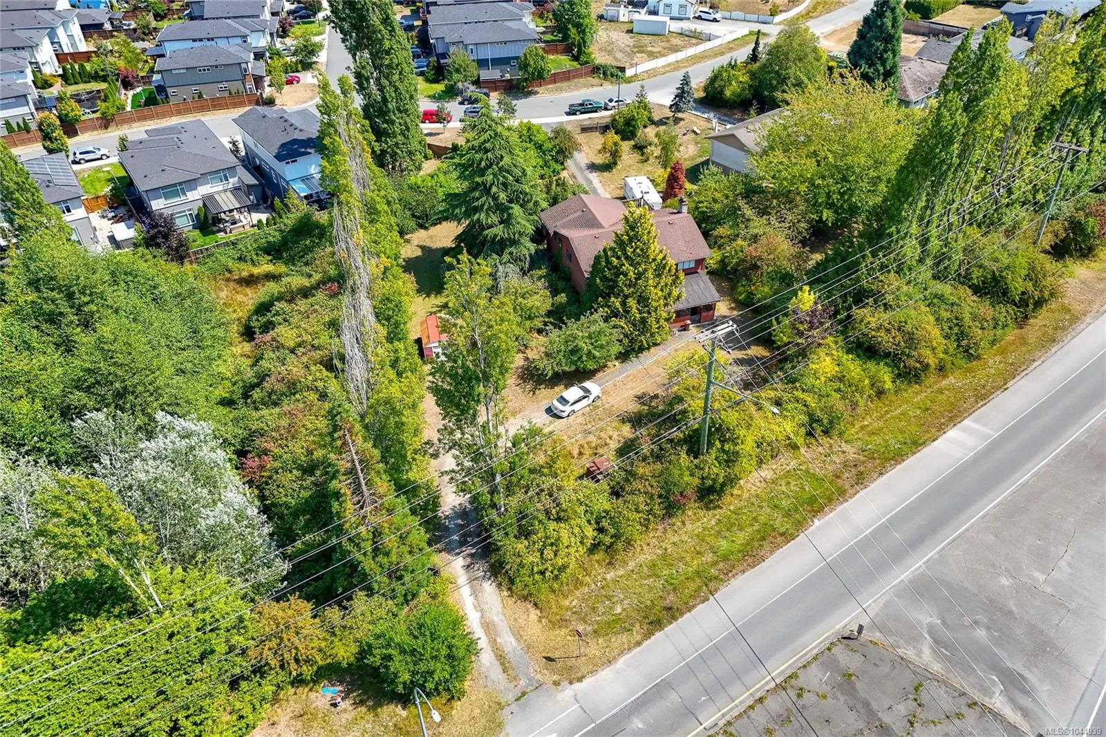 9254 Rideau Ave