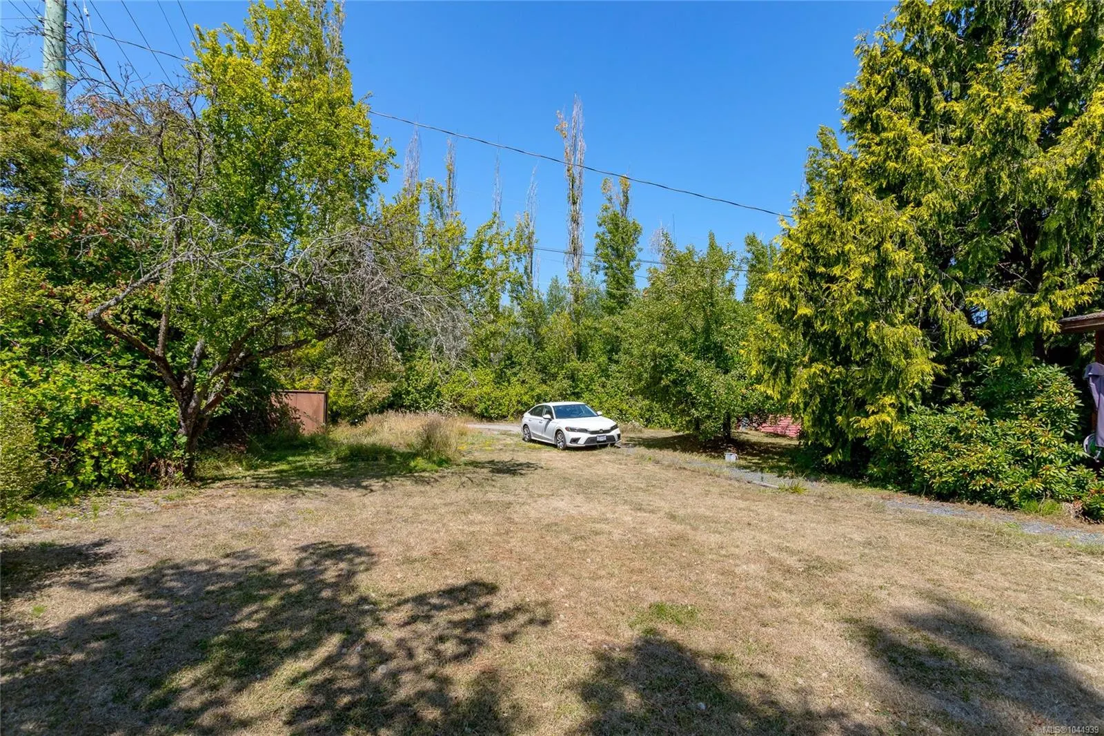 9254 Rideau Ave