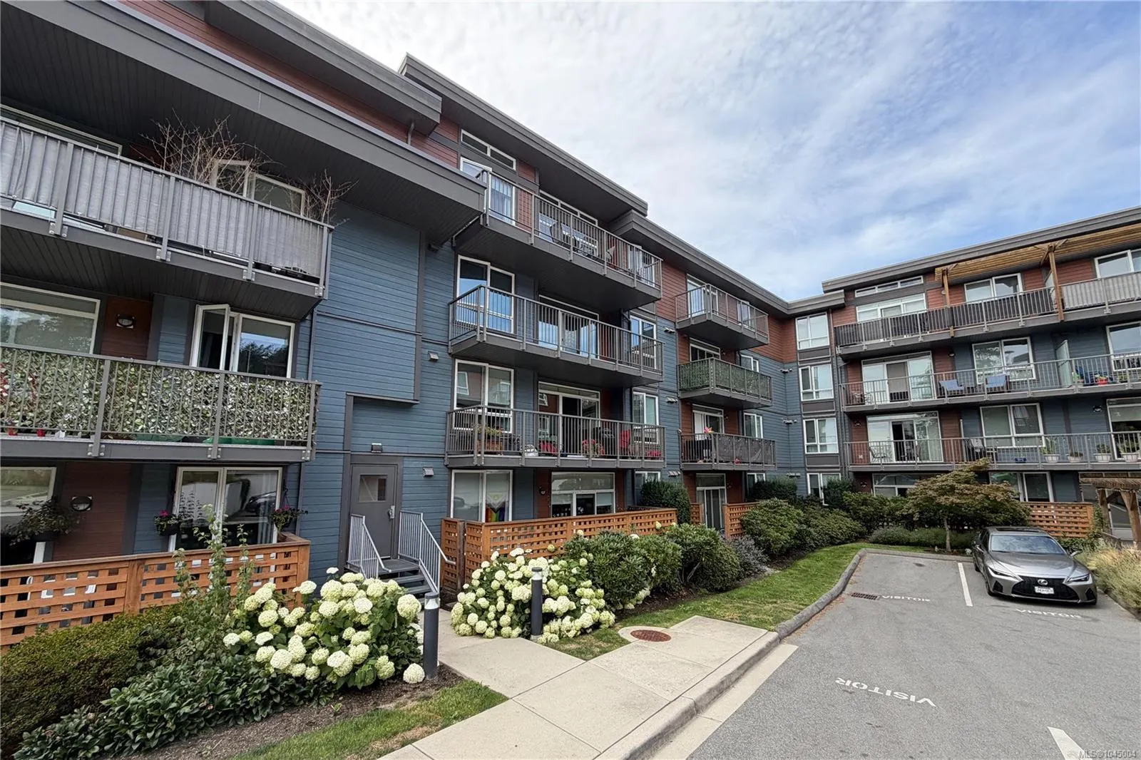 110 Presley Pl