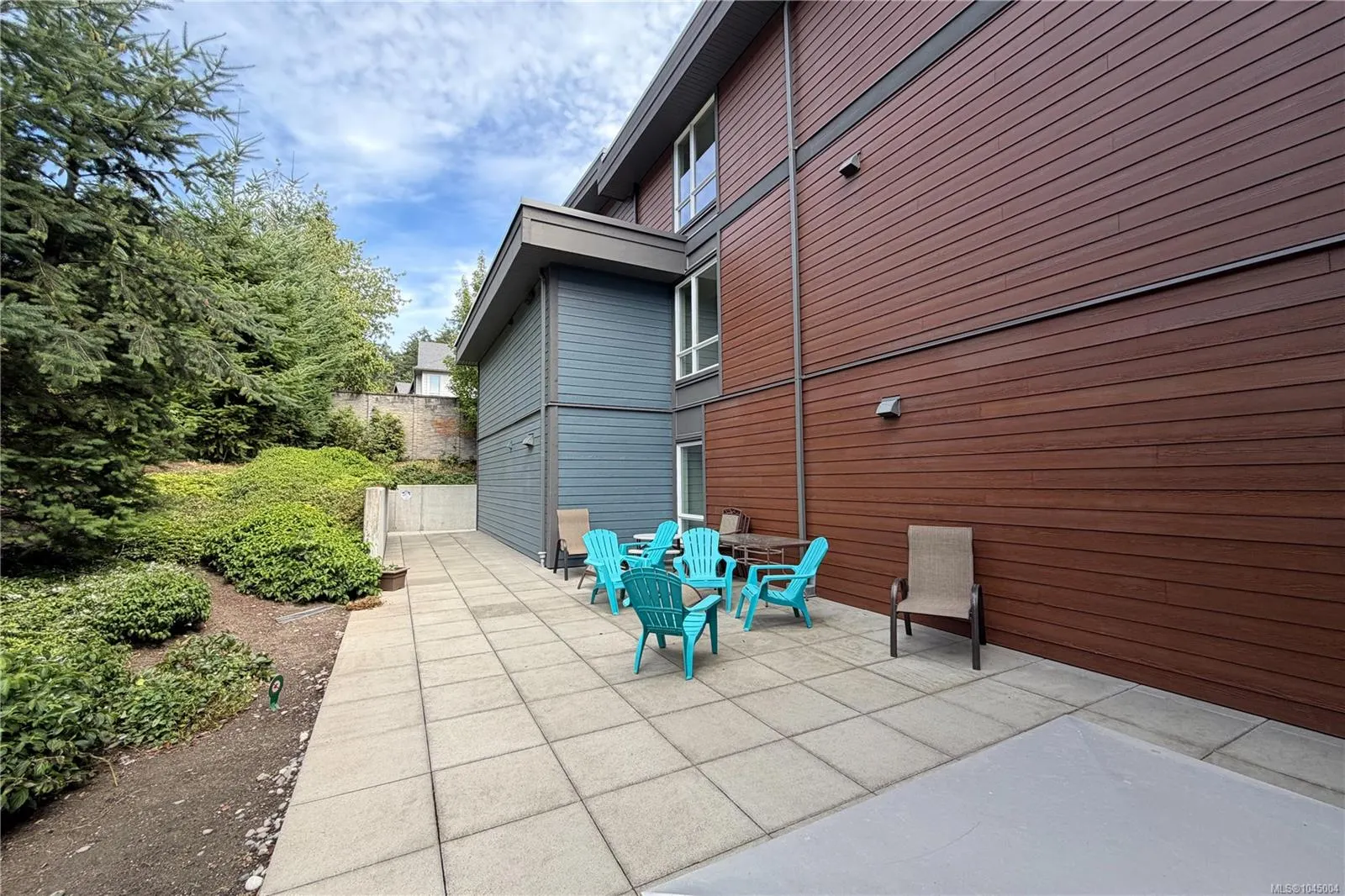 110 Presley Pl