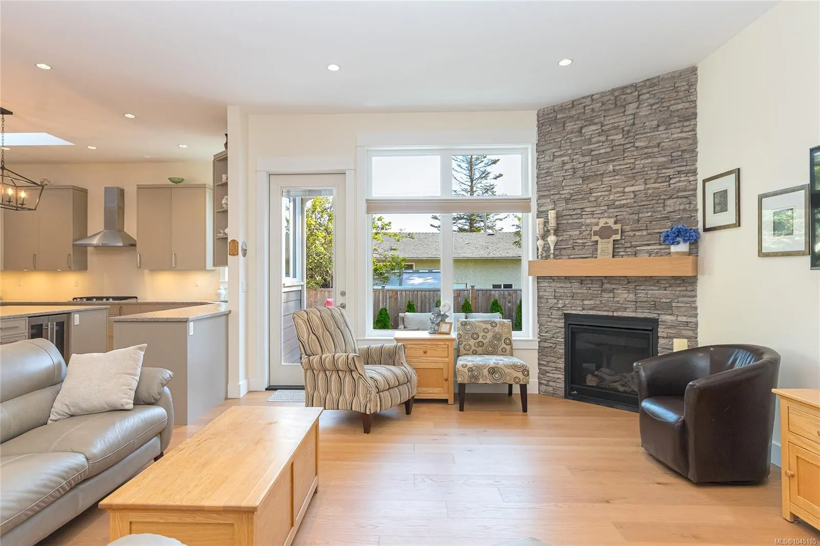 2104 Colinwood Rd