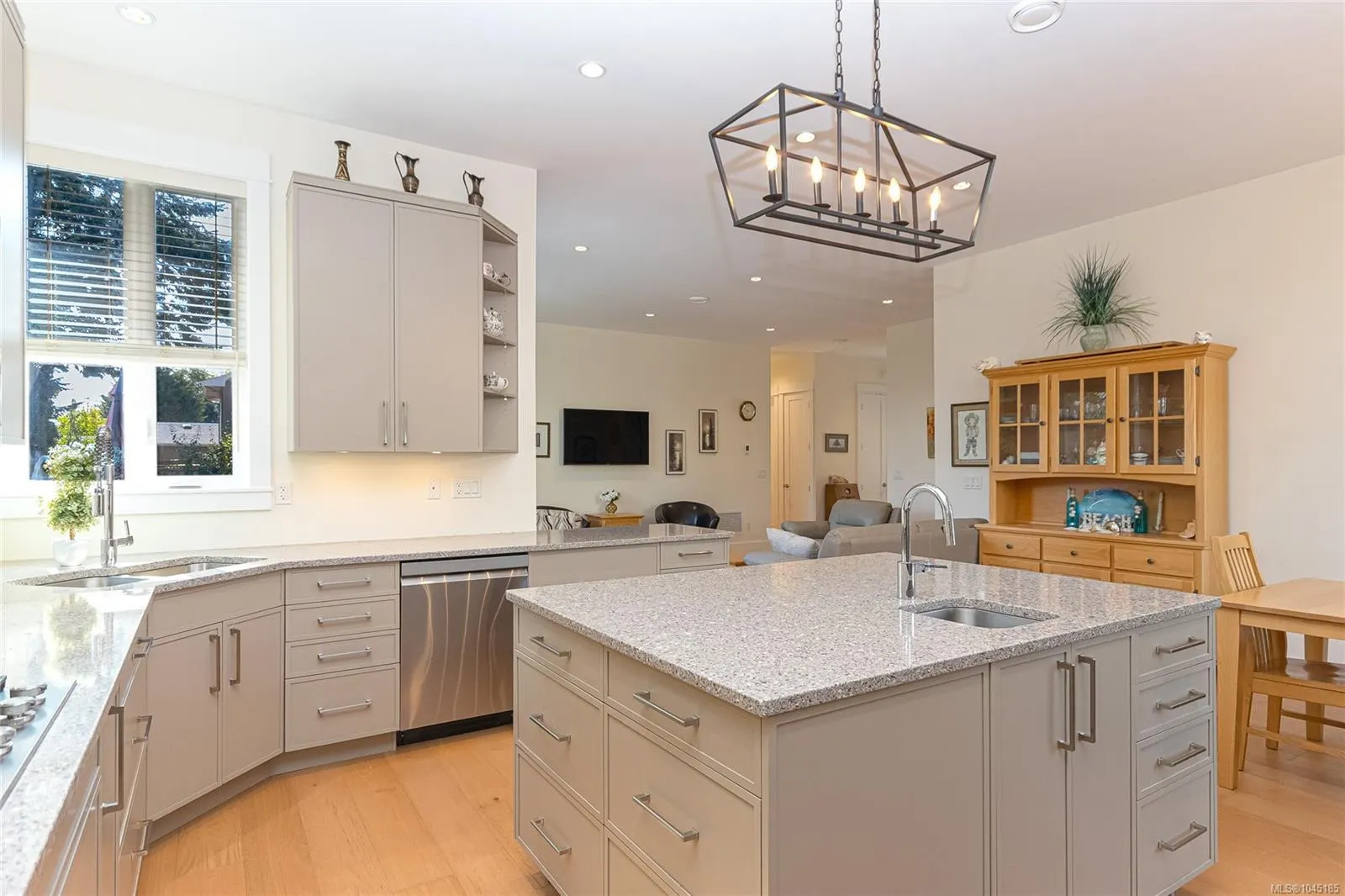 2104 Colinwood Rd