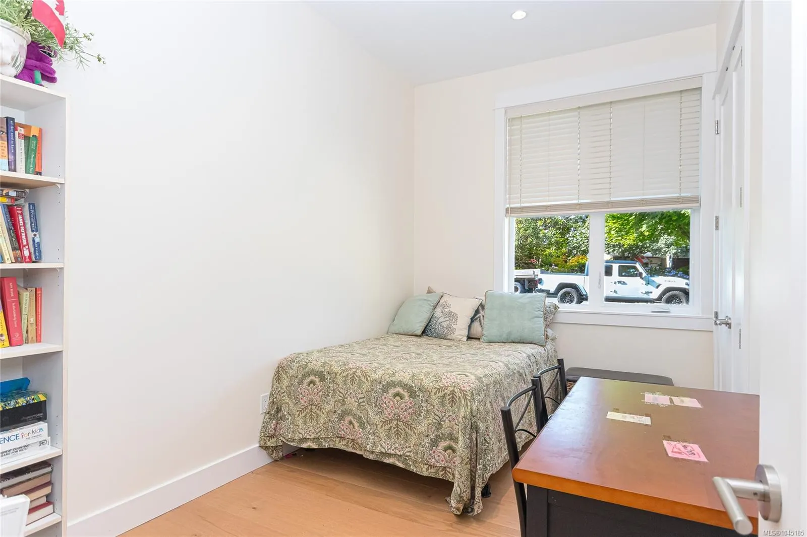 2104 Colinwood Rd