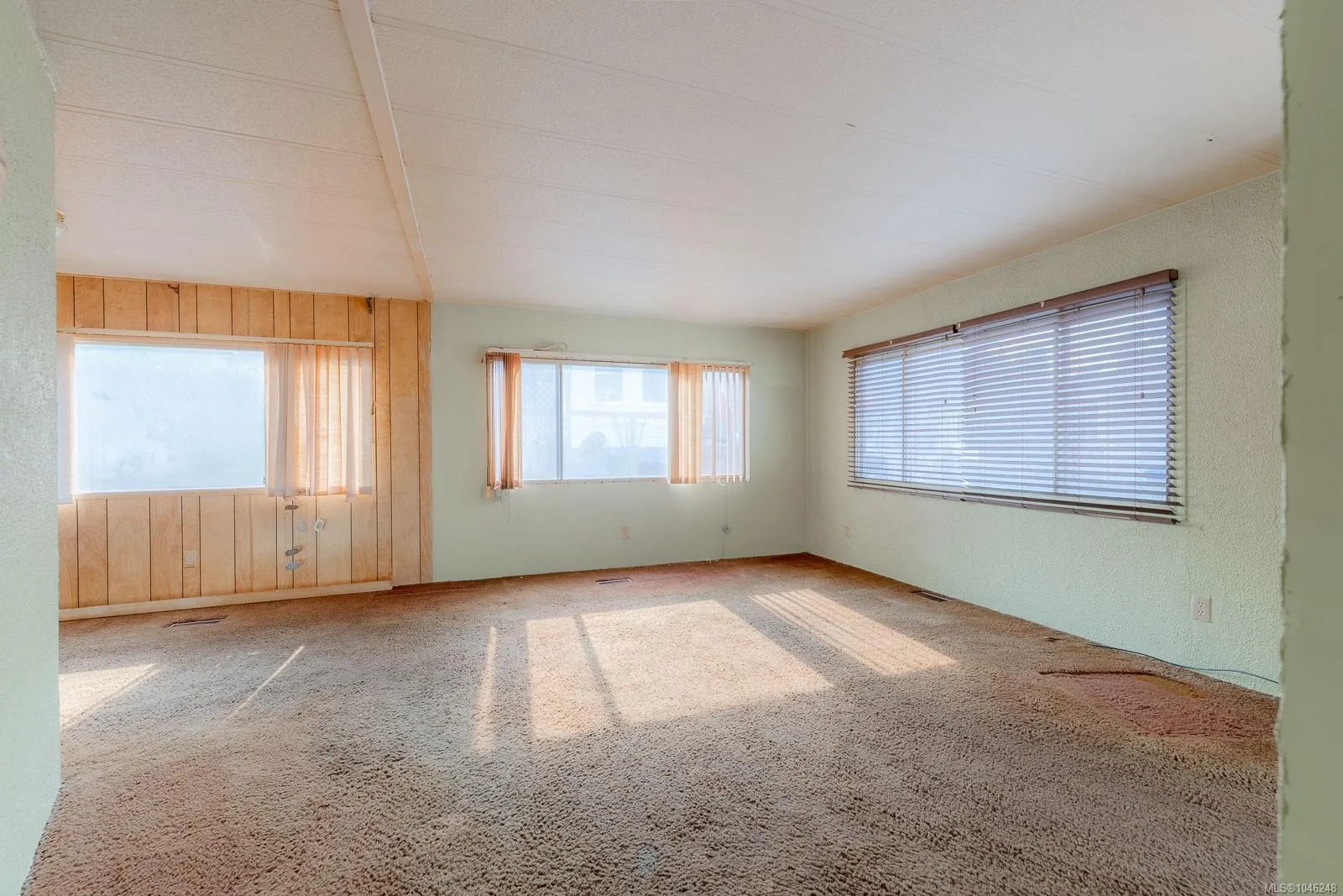 158 Cooper Rd