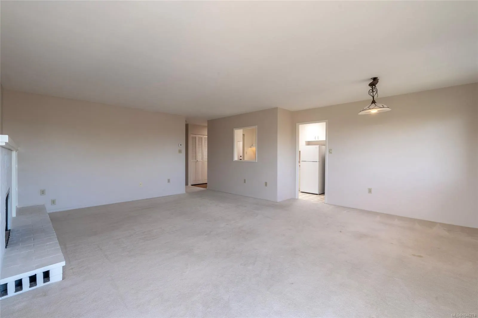 2323 Hamiota St