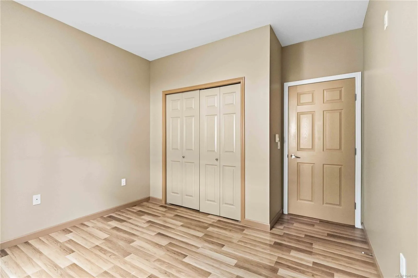 360 Goldstream Ave