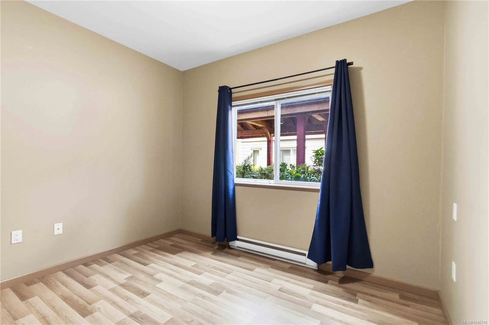360 Goldstream Ave