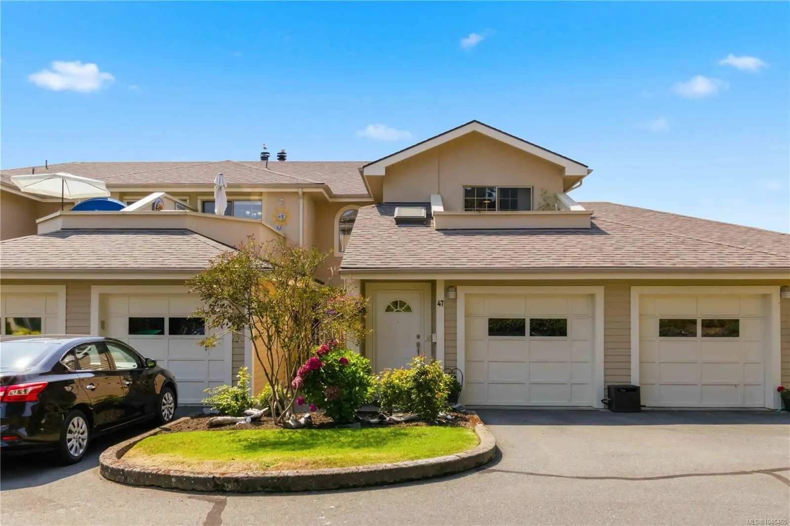 909 Admirals Rd
