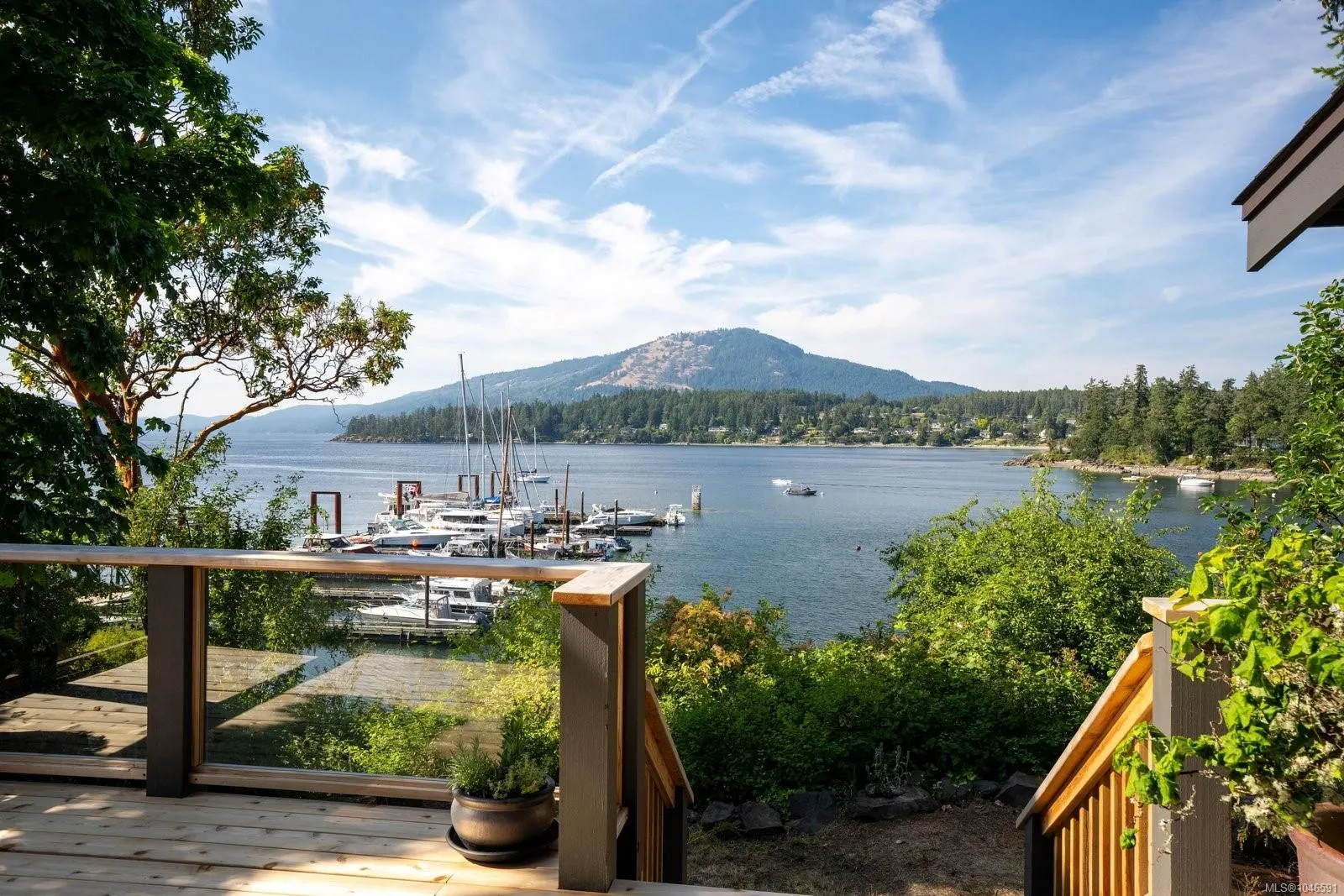 10994 Madrona Dr