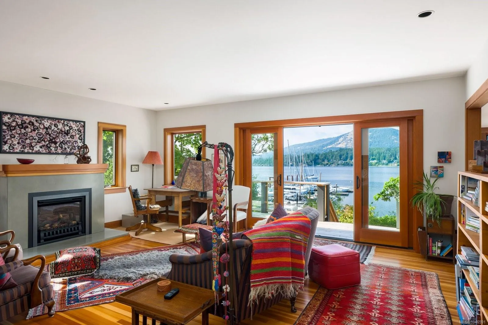 10994 Madrona Dr