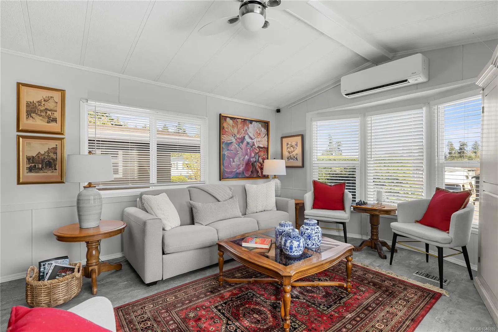 7701 Central Saanich Rd