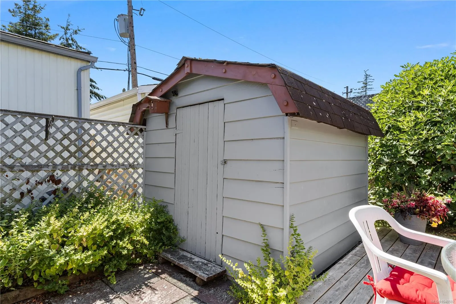 7701 Central Saanich Rd