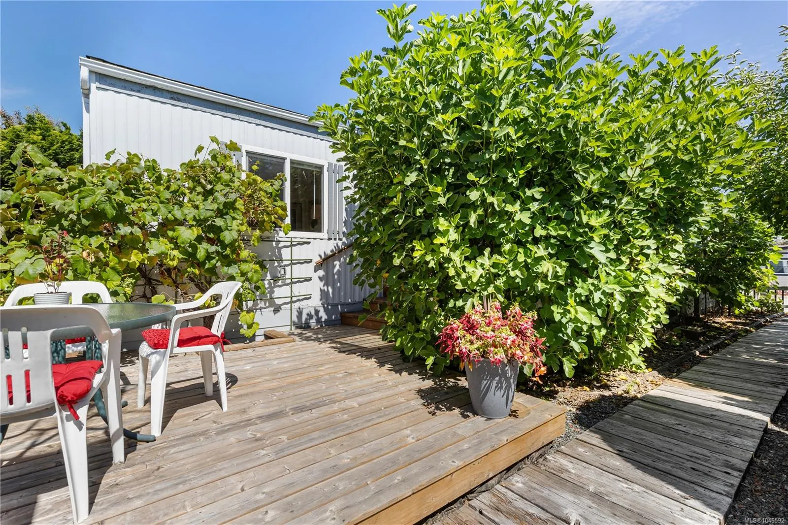 7701 Central Saanich Rd
