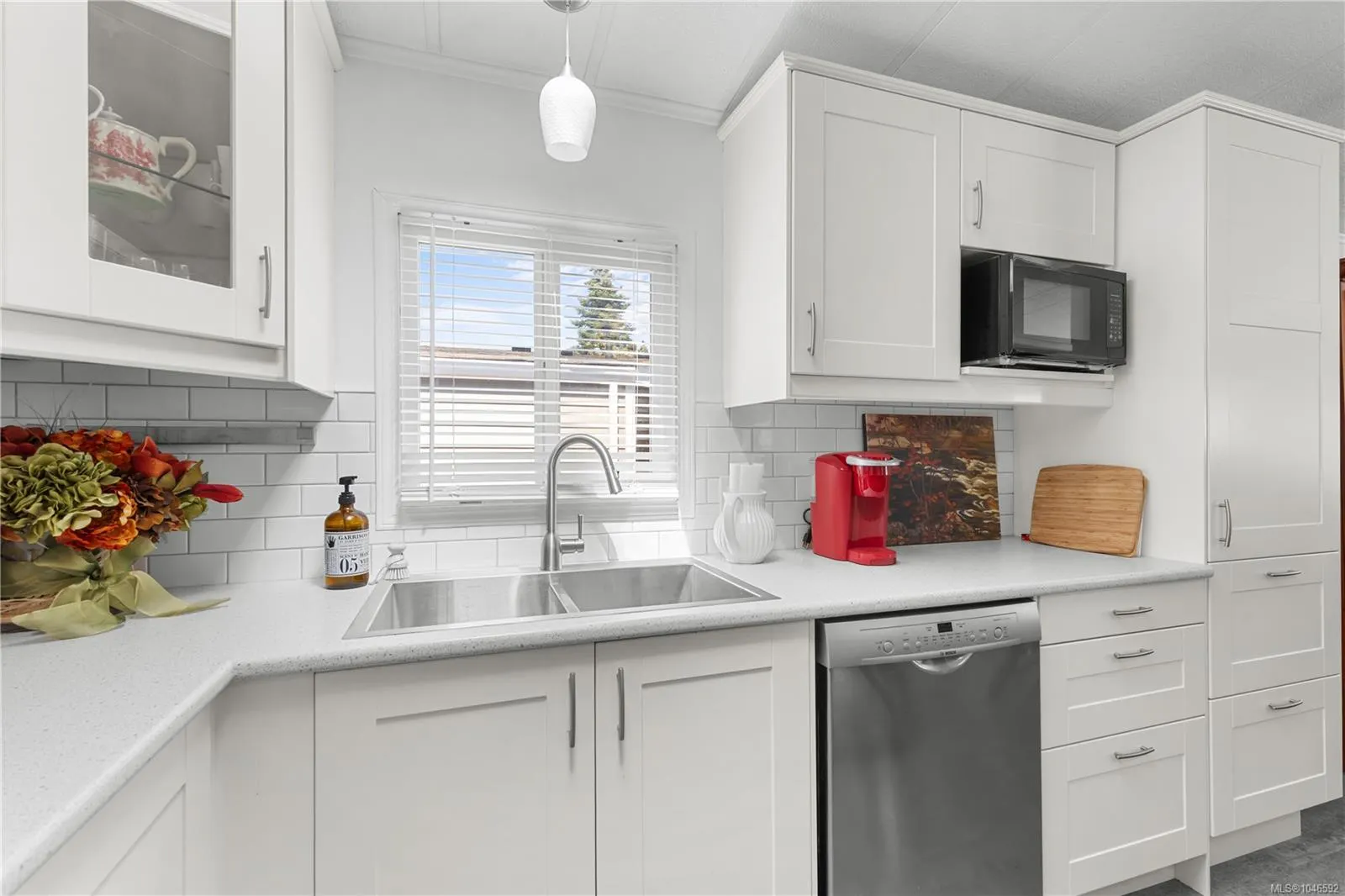7701 Central Saanich Rd