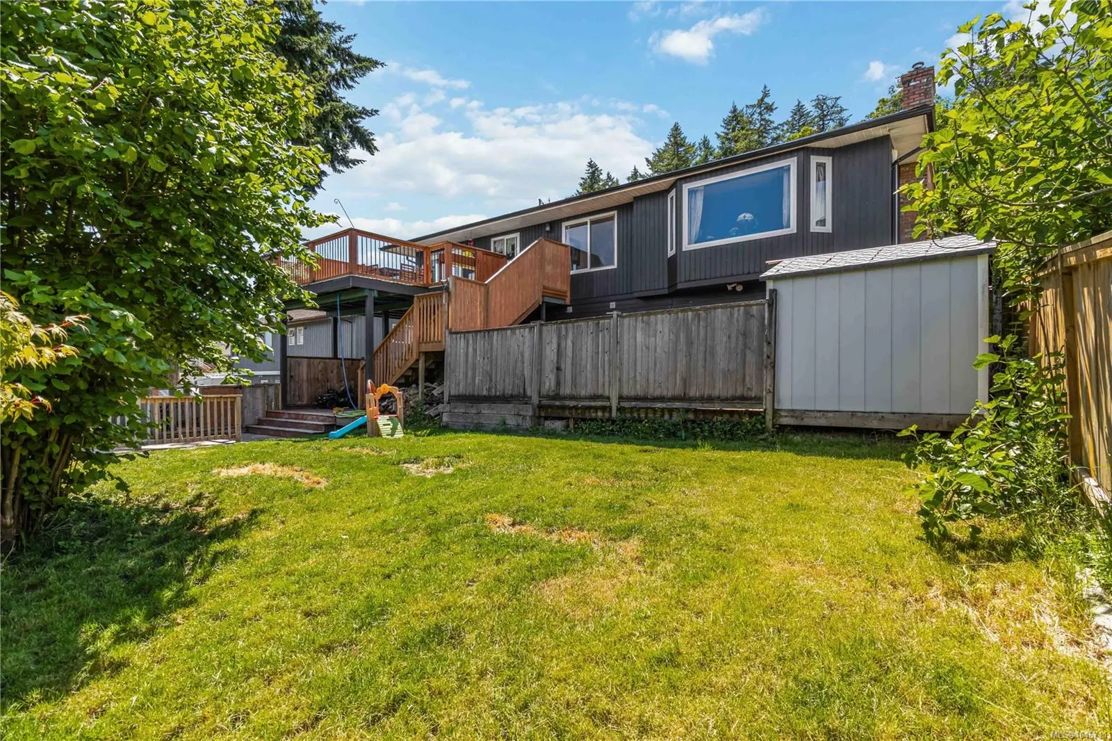 3389 Mary Anne Cres
