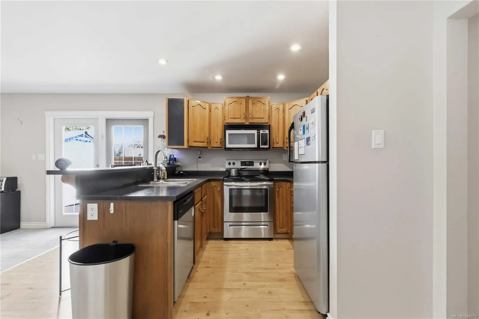 3389 Mary Anne Cres