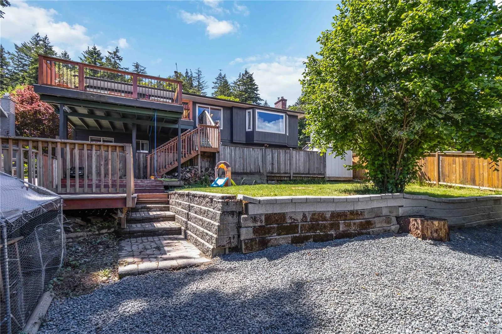 3389 Mary Anne Cres