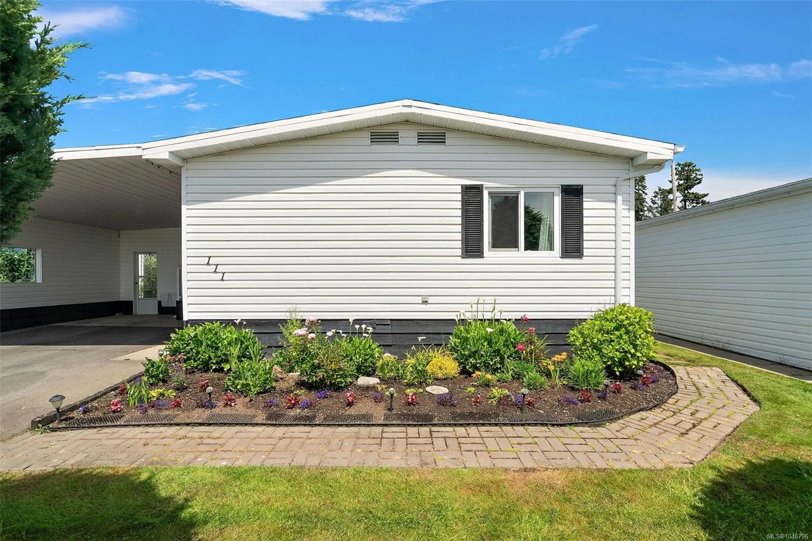 7701 Central Saanich Rd