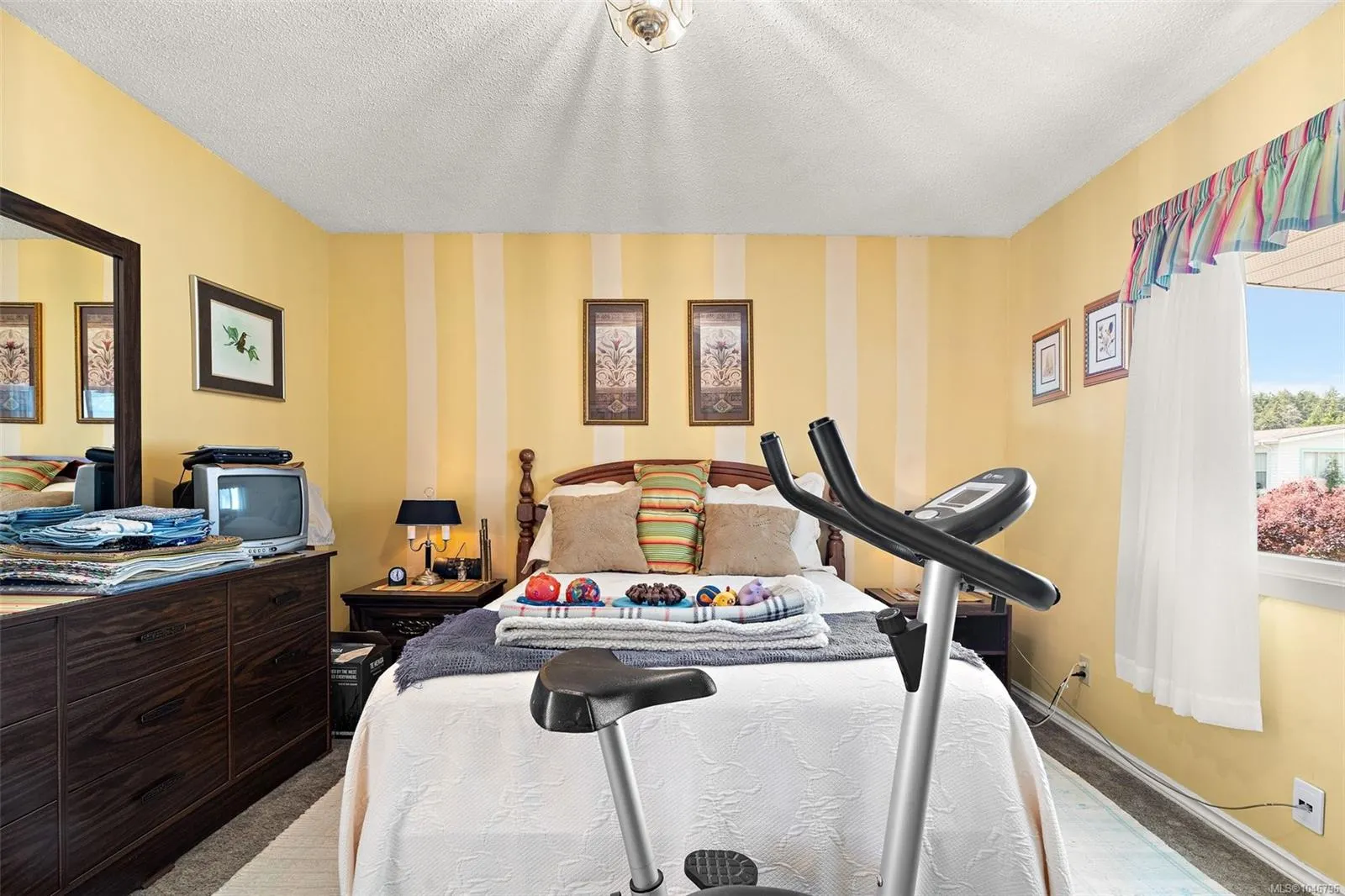7701 Central Saanich Rd