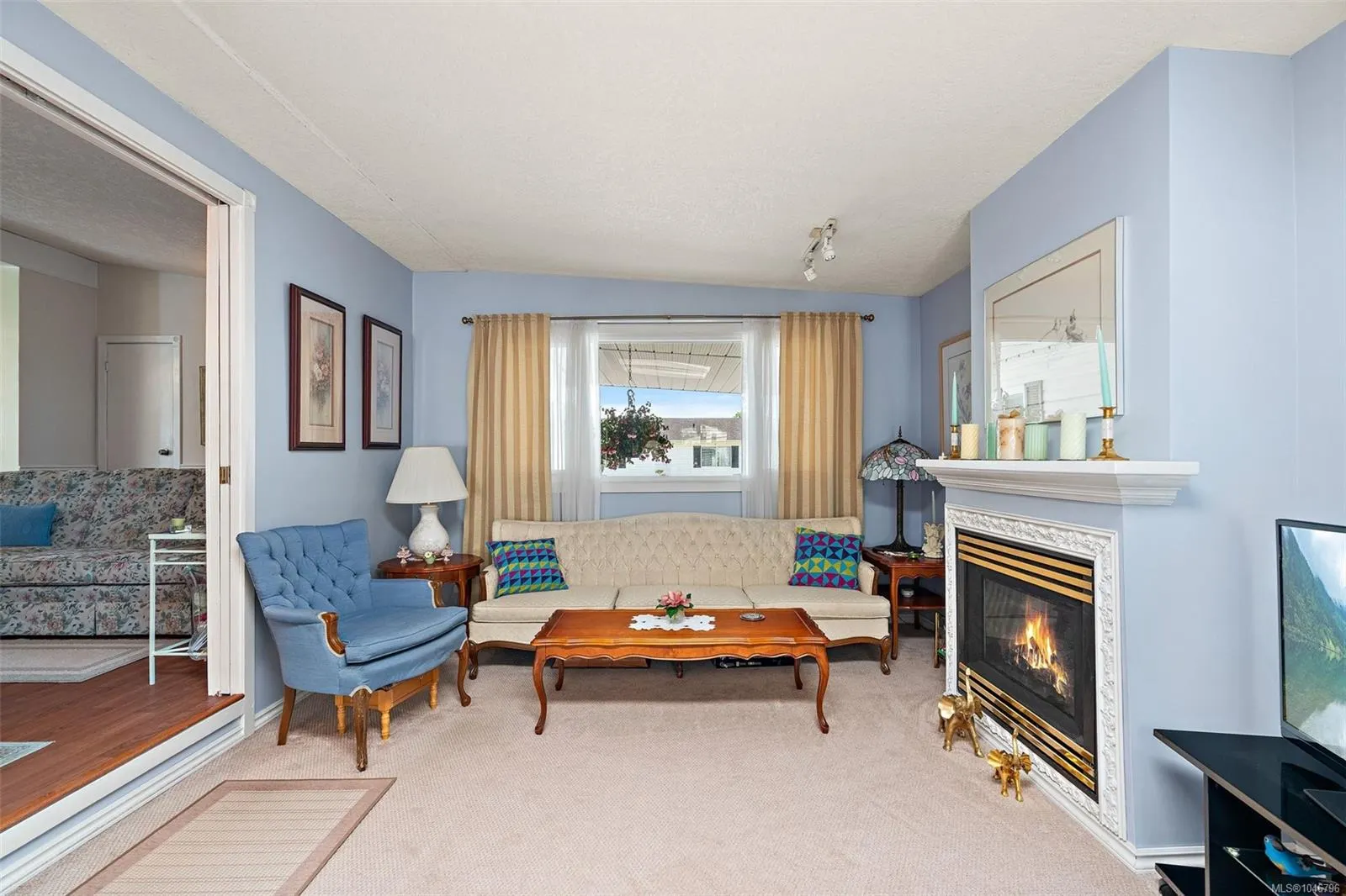 7701 Central Saanich Rd
