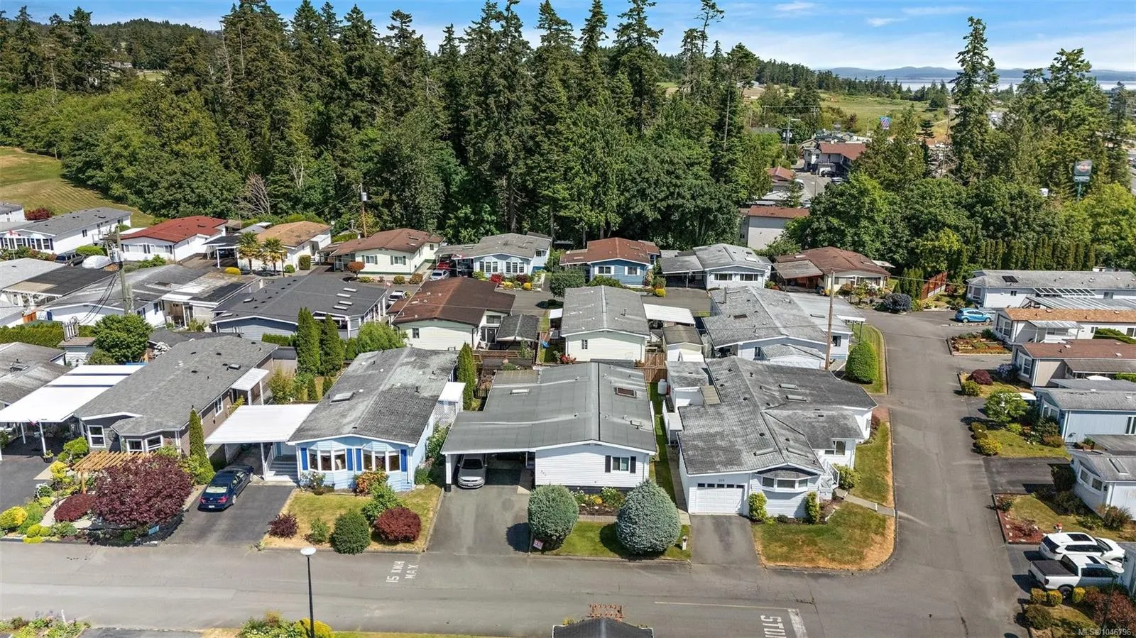 7701 Central Saanich Rd