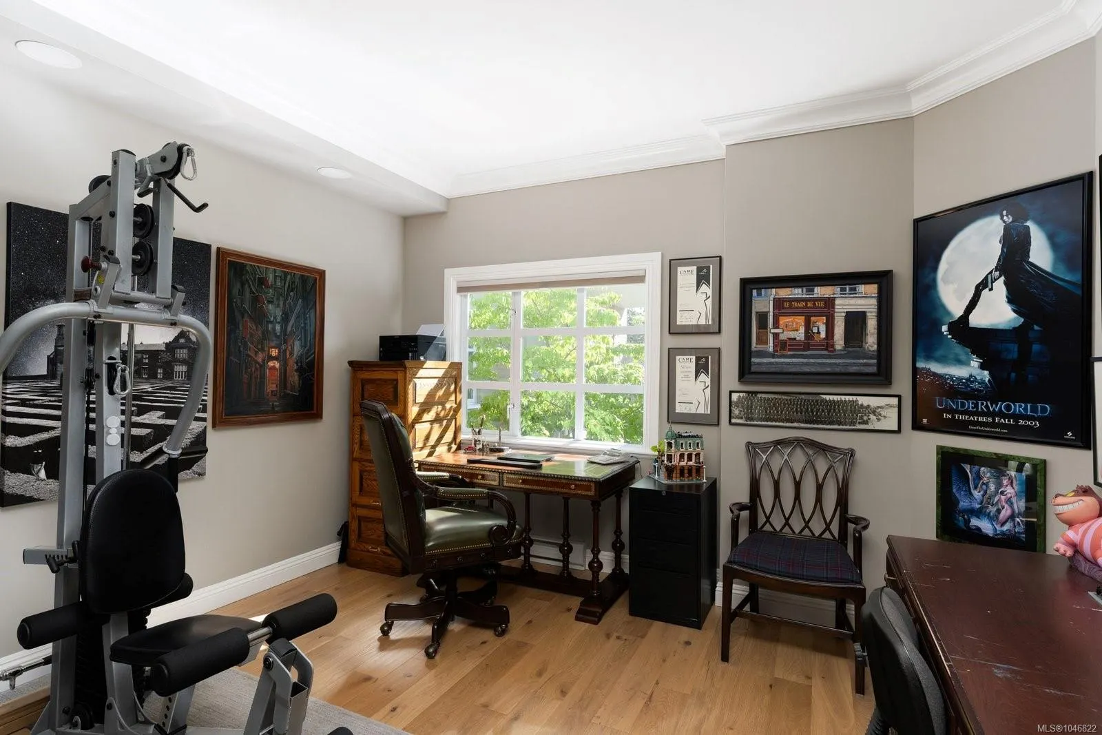 2277 Oak Bay Ave