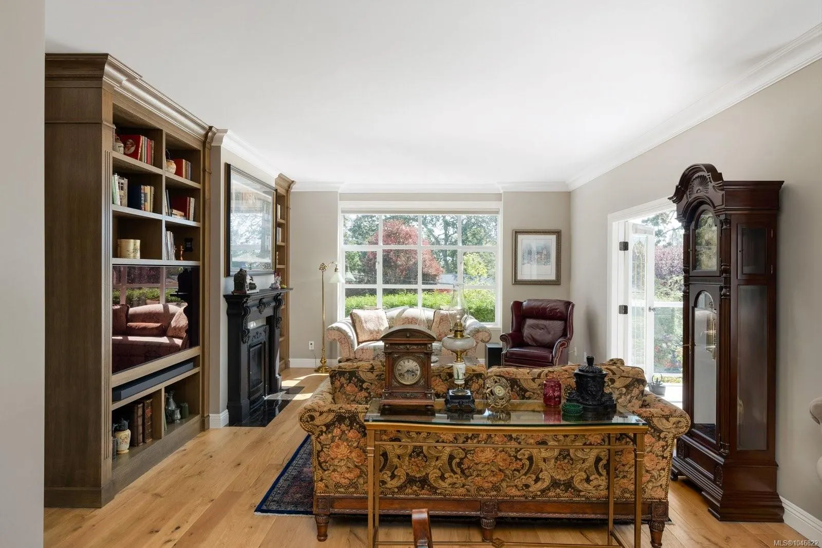 2277 Oak Bay Ave