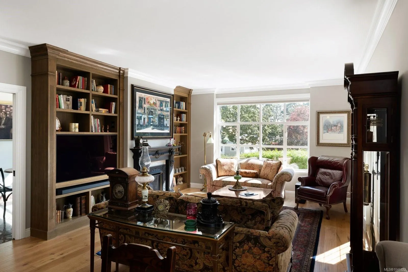 2277 Oak Bay Ave
