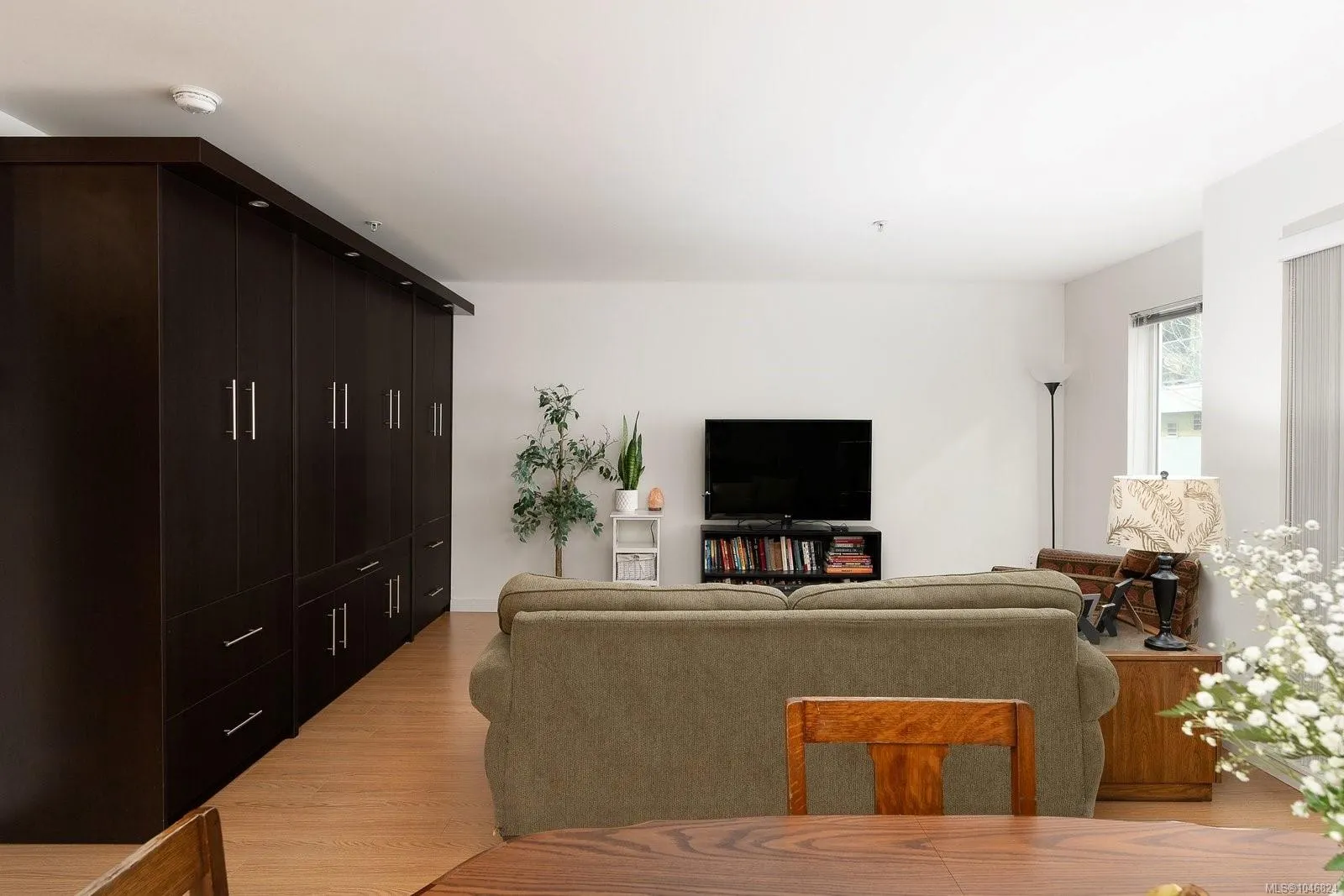 1405 Esquimalt Rd
