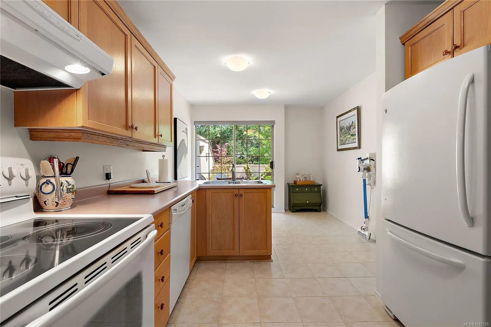 909 Admirals Rd