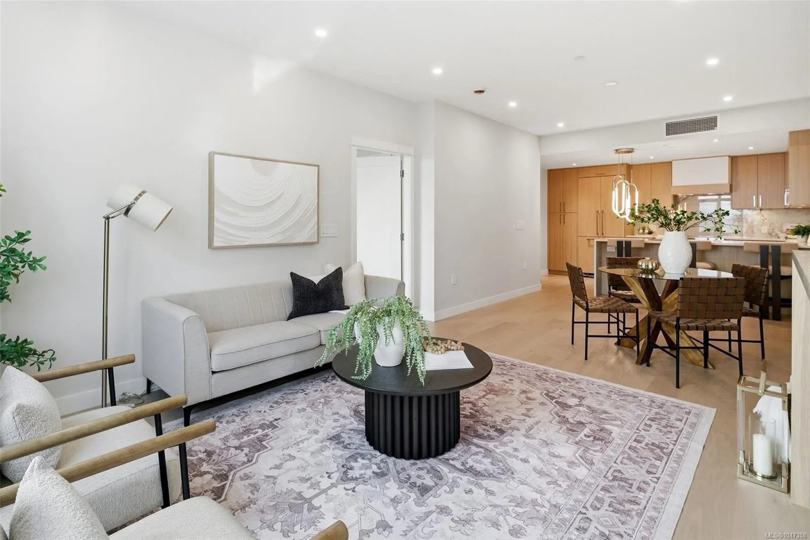 5229 Cordova Bay Rd