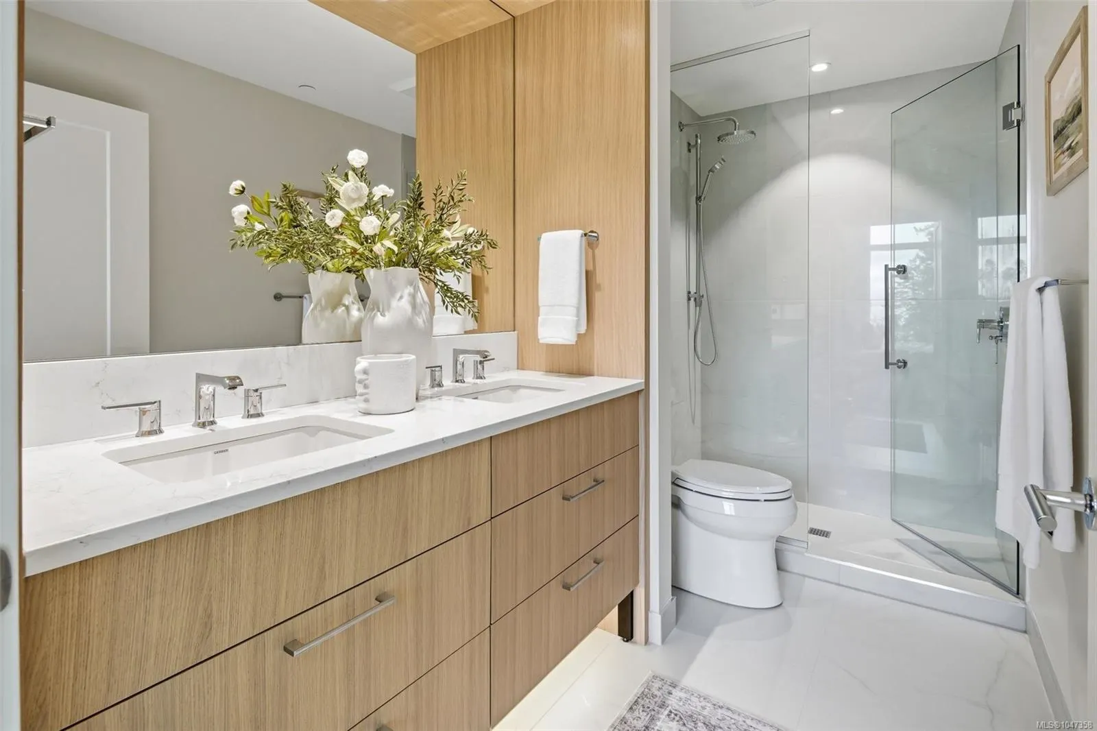 5229 Cordova Bay Rd