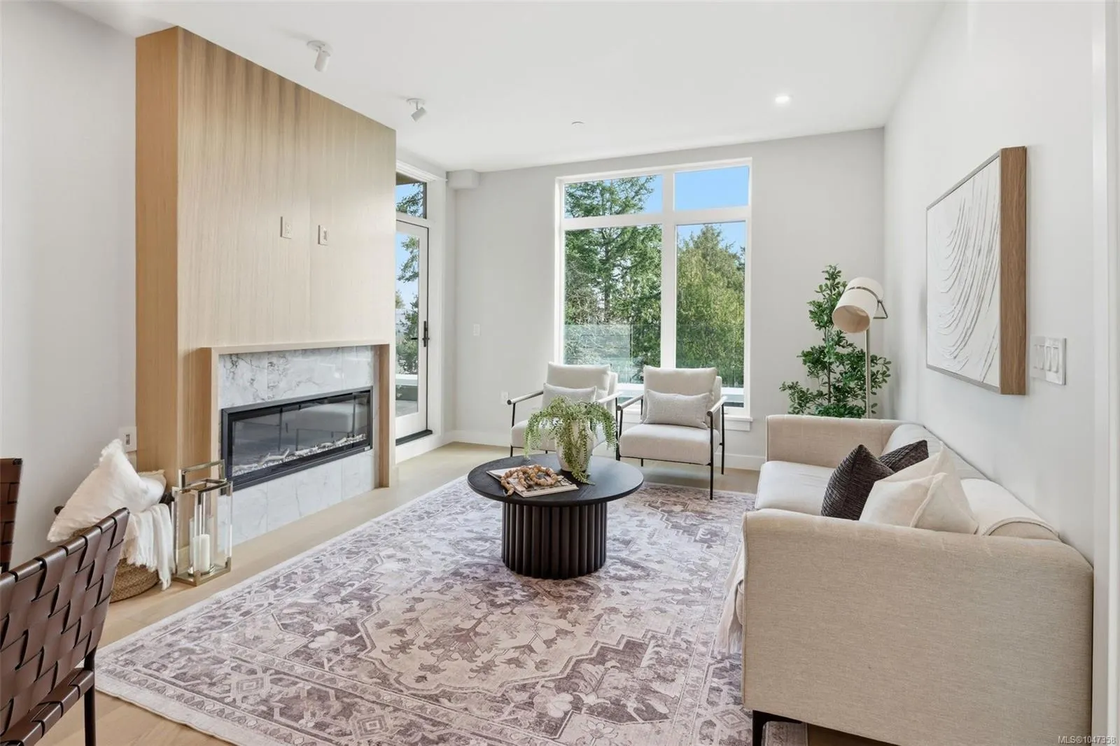 5229 Cordova Bay Rd