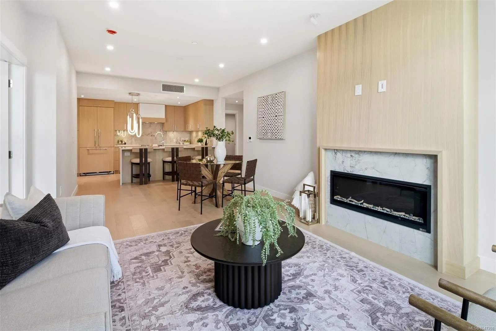 5229 Cordova Bay Rd