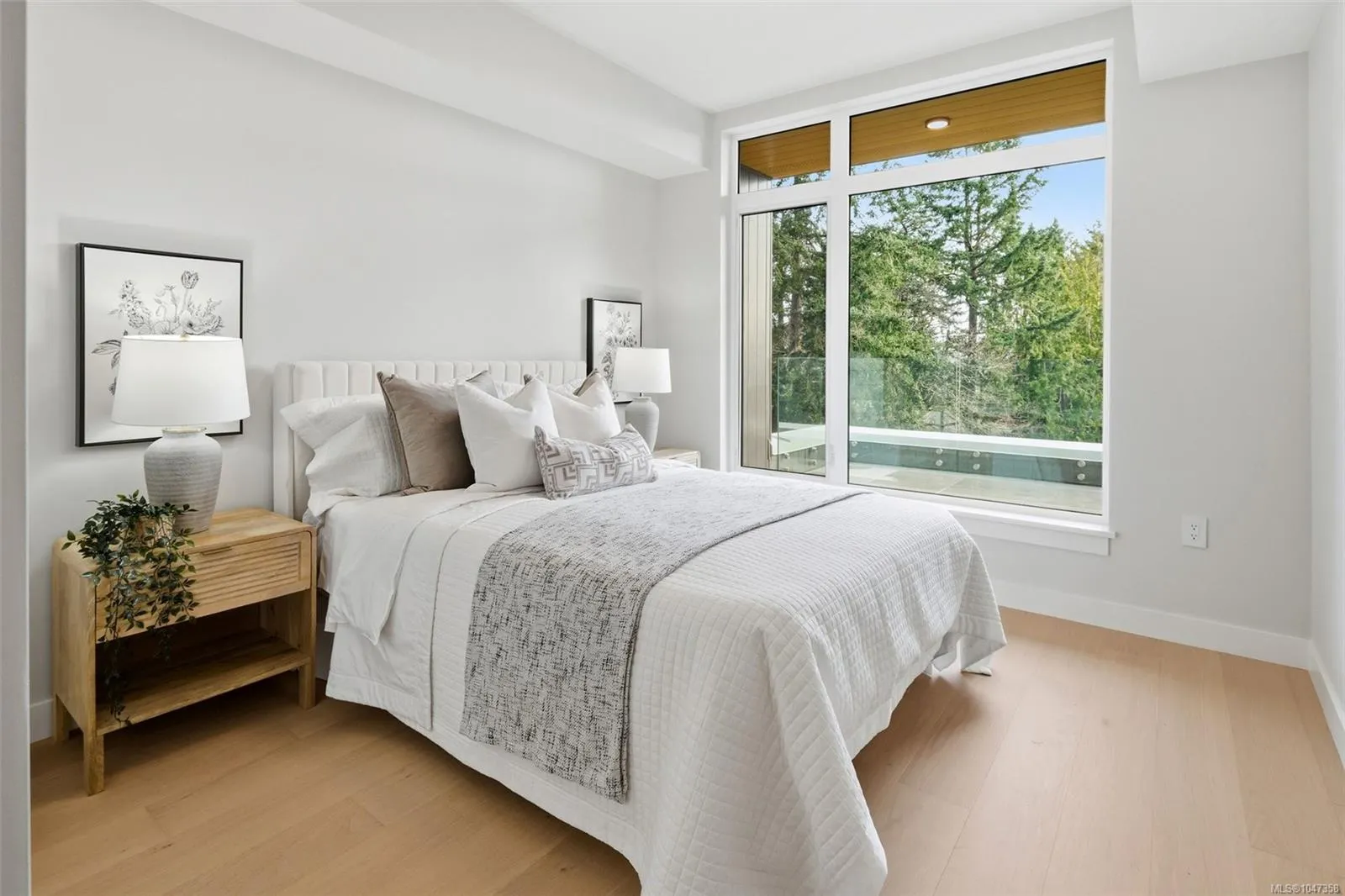 5229 Cordova Bay Rd