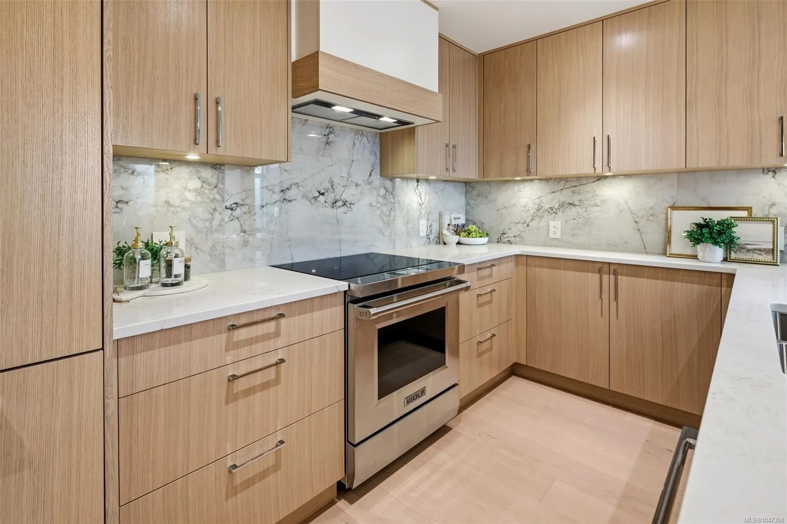 5229 Cordova Bay Rd