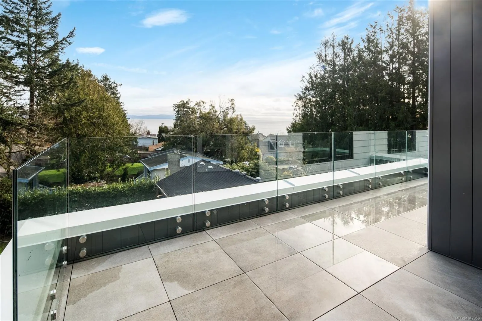 5229 Cordova Bay Rd